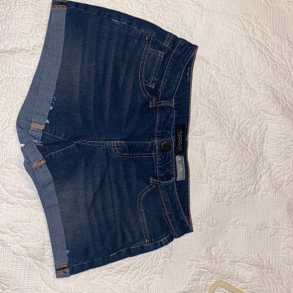 Aeropostale MIDI Shorts - Picture 1 of 1